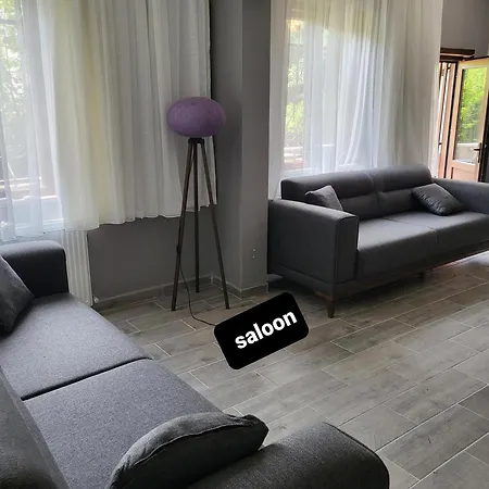 Willa Garden House
