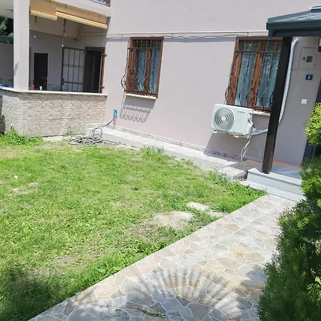 Willa Garden House *