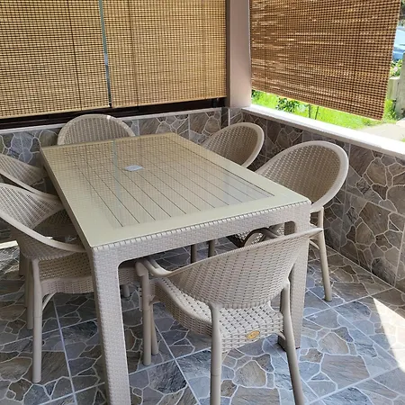 Willa Garden House *